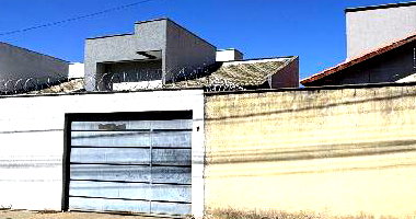Casa com 2 quartos, 2 banheiros e 77,27 m²