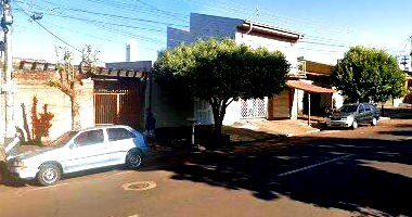 Terreno amplo de 222m² com ótima localização e documentação regular