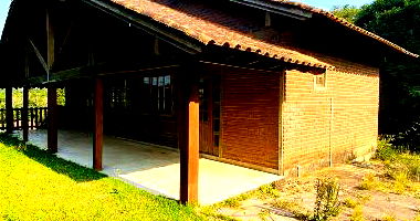 2HA com Casa, Piscina e Benfeitorias em Porto Alegre