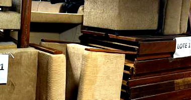 Lote Diversificado com Móveis e Equipamentos