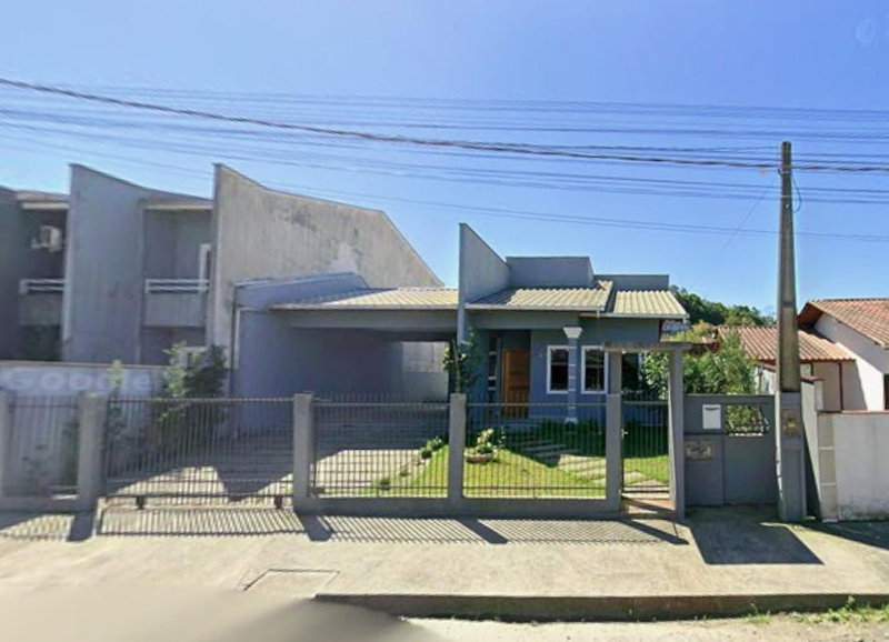 Casa 360m² com 139m² construídos em Joinville/SC