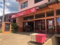 Sala Comercial com 174m², ocupada, em prédio residencial e comercial