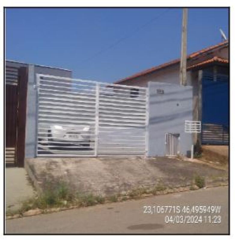 Casa com 88,37m² Área Privativa, 3 Quartos, 2 Banheiros