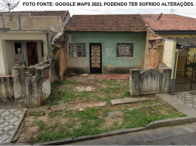 Casa Abandonada com Terreno em Taubaté/SP