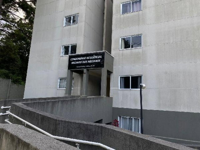 Apartamento com 2 quartos em Curitiba/PR