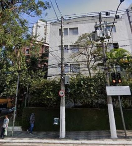 Apartamento com 2 Quartos e 1 Vaga na Saúde - Edifício Santa Bárbara