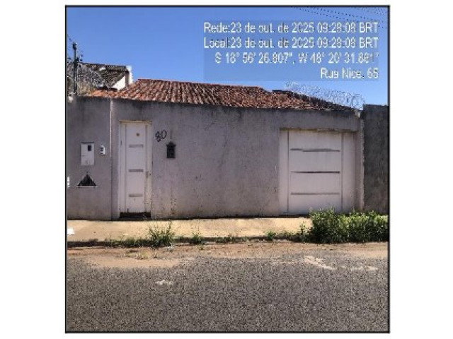Casa com 80m² e Terreno de 250m² em Uberlândia/MG