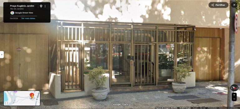 Apartamento com 2 vagas em Copacabana
