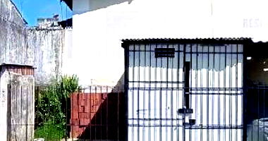 Casa com 2 quartos, 1 banheiro e 50m² área privativa