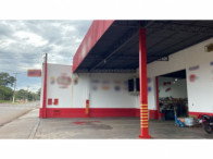Prédio industrial com 956,95m² construídos e terreno de 1.290m²