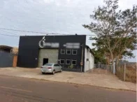 Barracão Comercial em Terreno de 600m² com Ótima Localização