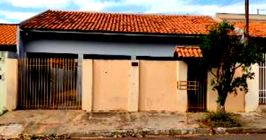 Prédio Residencial em Ourinhos com Terreno de 200m²