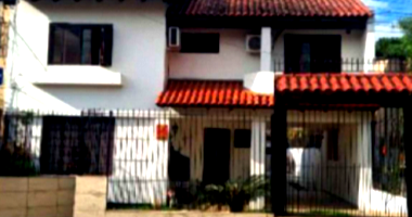 Sobrado residencial com 3 quartos, 1 suíte e 3 vagas, 252,5m² construída