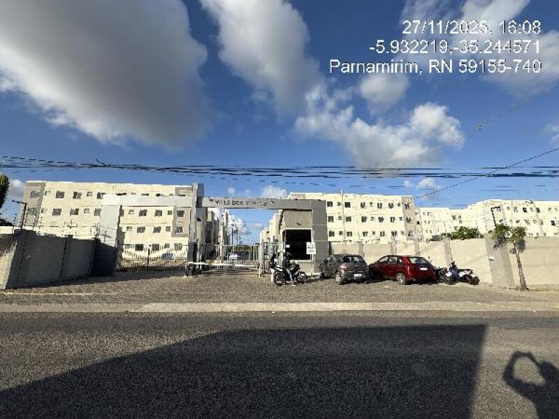 Apartamento com 2 quartos em Parnamirim/RN