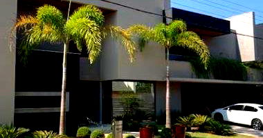 Casa em Condomínio com 452 m² - Campo Grande/MS