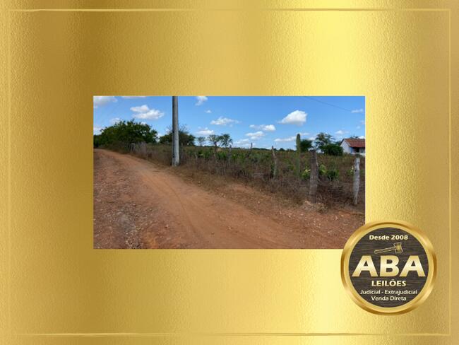 Fazenda São José com 30,3 hectares e infraestrutura completa
