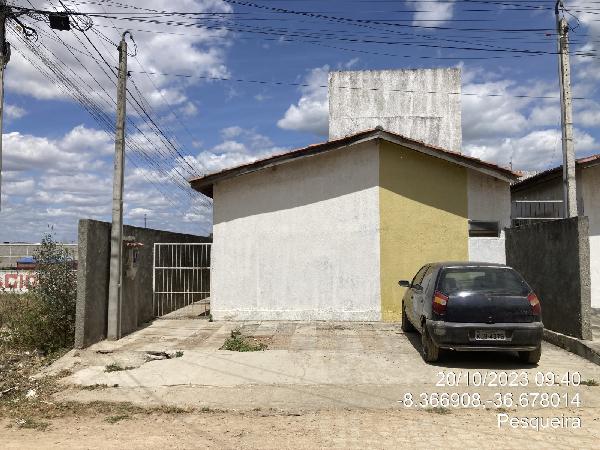 Casa 2 quartos com varanda, área construída 54,36m², 1 vaga