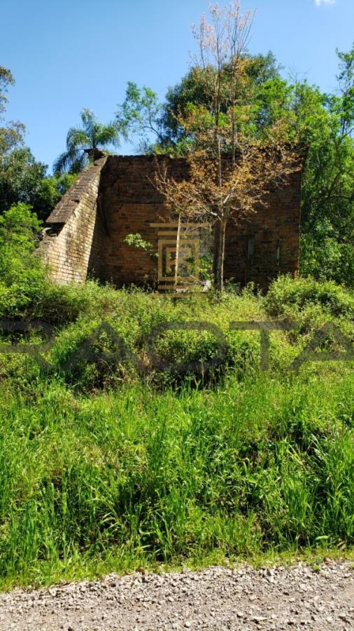 Terreno Industrial com Prédio em Porto Alegre