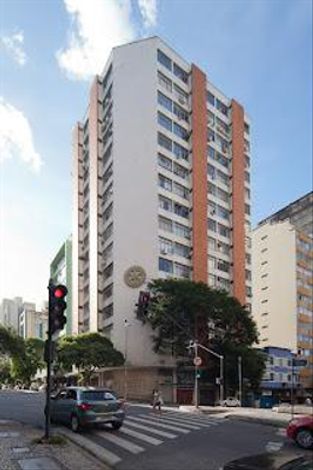Andar comercial com 7 salas, 6 banheiros e 654m²