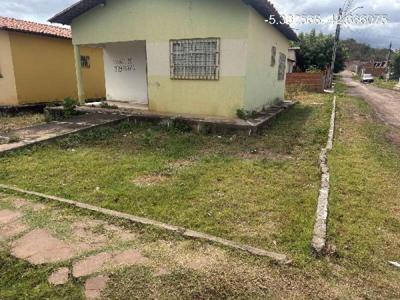 Casa com 2 quartos em Demerval Lobão-PI