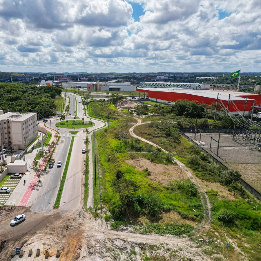 Terreno com 1928,29 m² no bairro Industrial