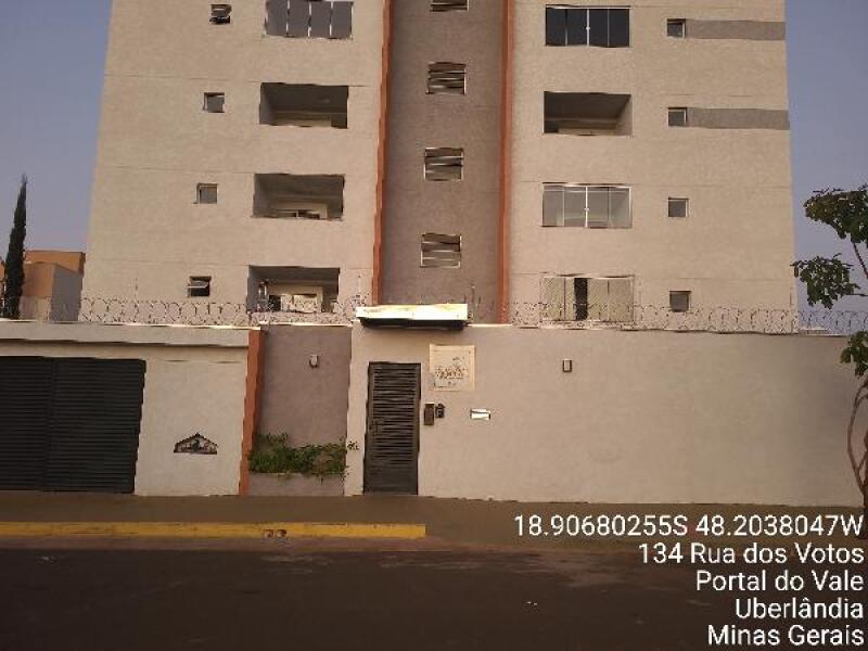 Apartamento com 2 quartos em Uberlândia/MG