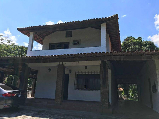 Casa com 171m² ocupada em São Gonçalo/RJ