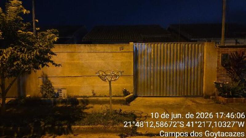 Casa com 2 Quartos e 1 Vaga em Parque Aurora