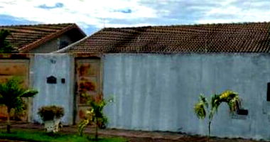Casa 2 quartos, 1 banheiro, 1 vaga, 67m² construída, ocupada
