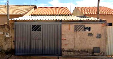 Casa Girassol em Cocalzinho de Goiás - 2 Quartos e 1 Banheiro