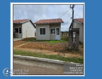 Casa com 54,09m² de área privativa e 200m² de terreno