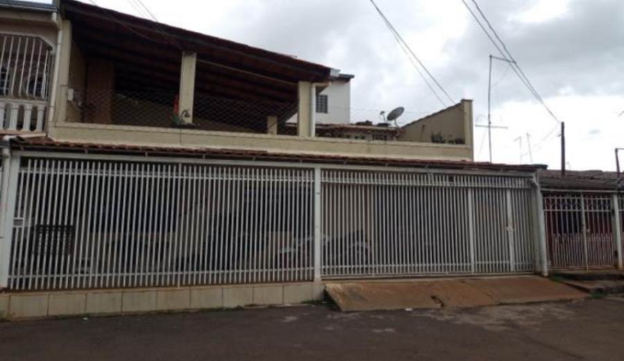 Casa em Ceilândia, Brasília/DF com 135m² de terreno