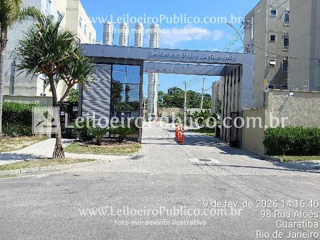 Apartamento 40m² com 2 Quartos e Vaga de Garagem
