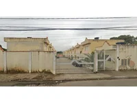 Casa ocupada com 1 vaga e 86 m² construídos
