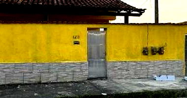 Casa com 2 quartos, 1 banheiro e 115 m² construída, desocupada