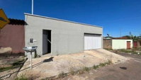 Casa Desocupada com 3 Quartos e 140m² de Área Construída