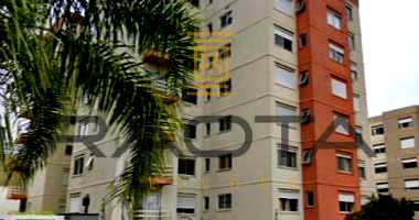 Box 42 - Espaço ideal para armazenamento com 16,45m²