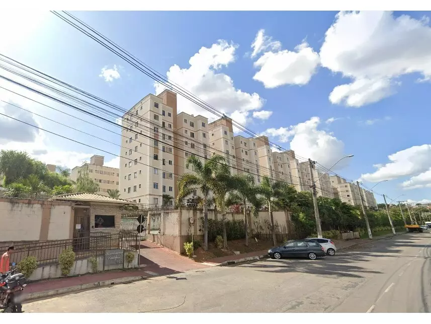 Apartamento padrão com 1 quarto, 1 banheiro e 1 vaga, ocupado