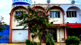 Terreno Urbano com Construções em Leilão Judicial