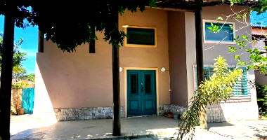 Sobrado com piscina e Edícula em Rio das Ostras/RJ