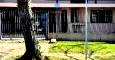 Casa em Leilão com 270m² Construída e Terreno de 157m²