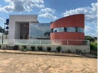 Casa em condomínio com piscina em Garça II - MT