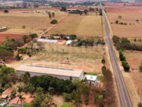 Gleba urbana com 21.902m² e prédio comercial de 1.600m²