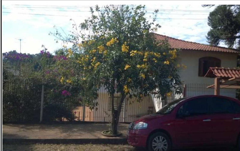 Casa com 311,04 m², 1 quarto, 1 banheiro e 1 vaga, ocupada
