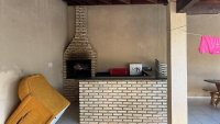 Casa 299m² c/ 3 Quartos, 2 Banheiros -