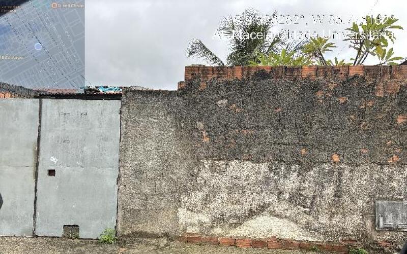 Casa com 2 quartos, 1 banheiro e vaga de garagem