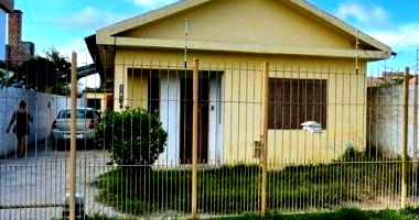 Casa com 3 quartos em Pelotas