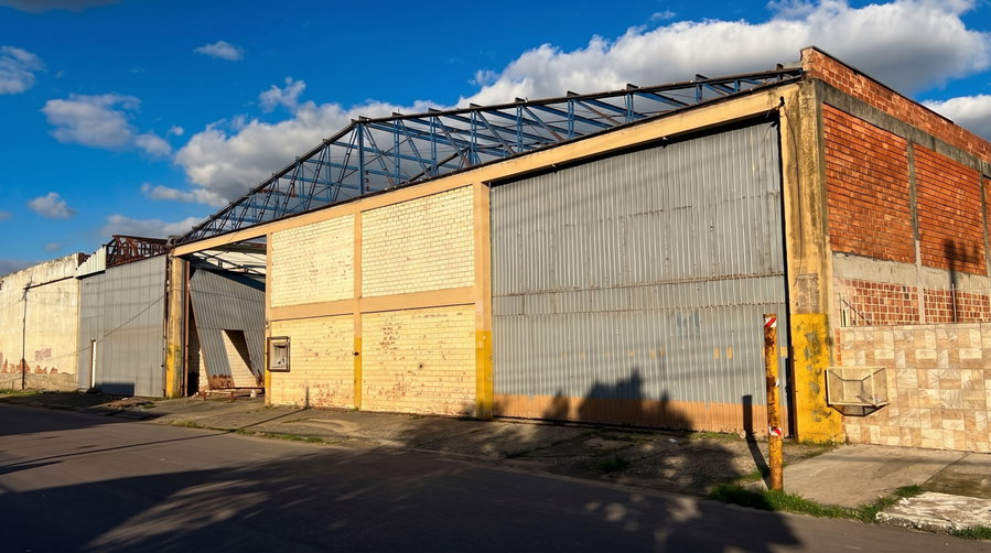 Terrenos e Edificações Comerciais com 1.270m² em Canoas/RS