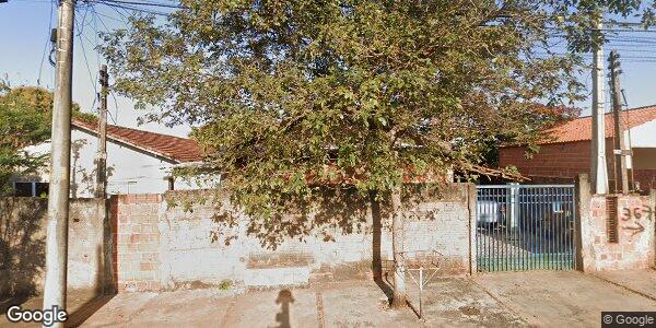 Direitos sobre terreno 360m² com 2 casas 205,35m² total