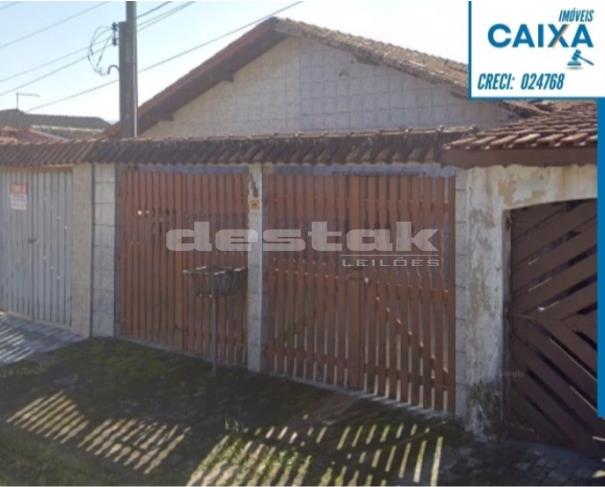 Casa com 2 quartos em Mongaguá - 87,75m² - Financiável